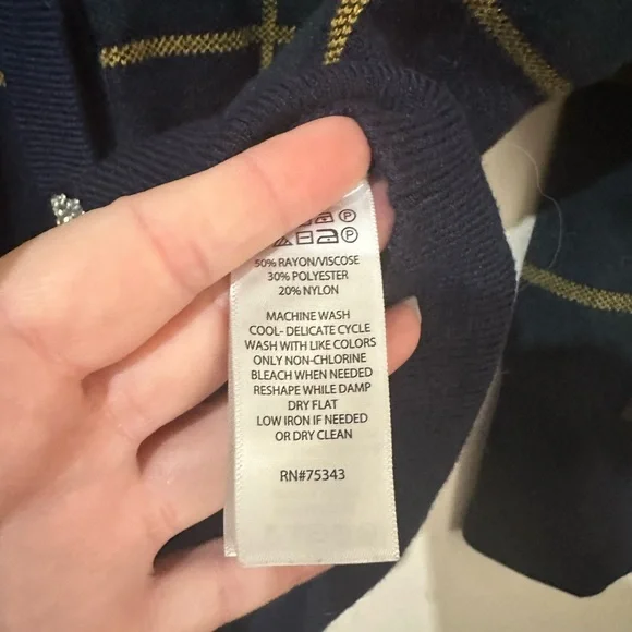 Tahari Medium Navy Green Plaid Oversized Crystal Button Up Cardigan - Picture 5 of 6